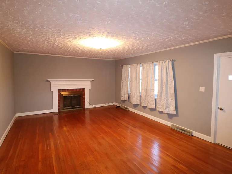 3255 Ararat Rd — Photo 4