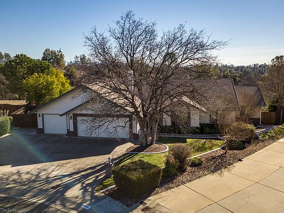 2nd image of 4689 Oak Glen Dr