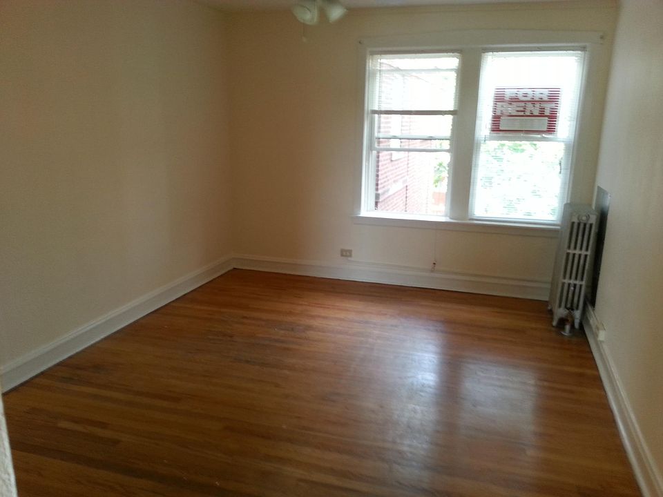 1st image of 3203 N Karlov Ave #3