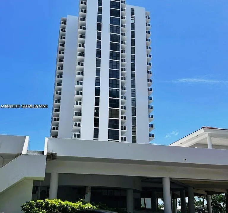 20515 E Country Club Dr #142
