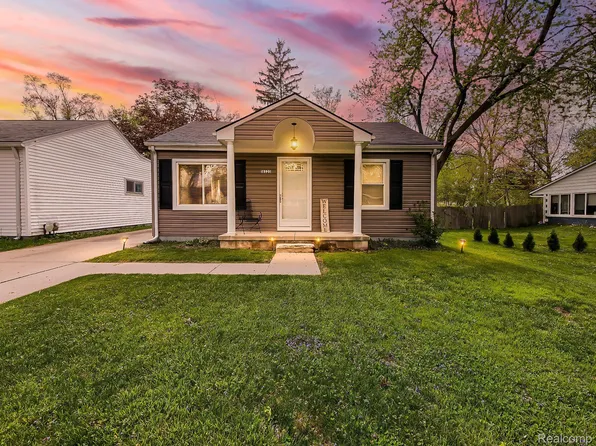 18525 Deering St, Livonia, MI 48152