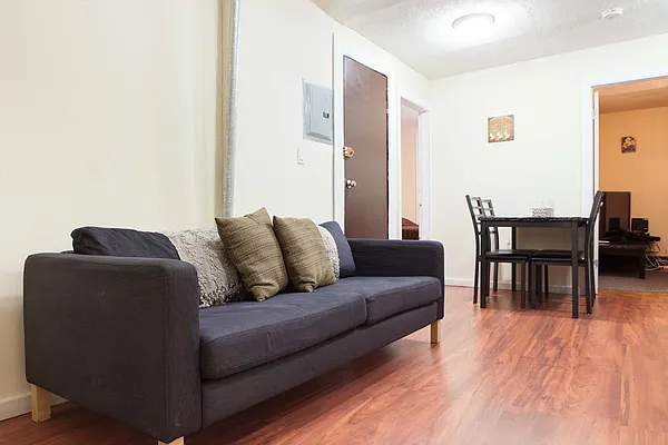 Rented by Michael Cohan, LREB | media 17