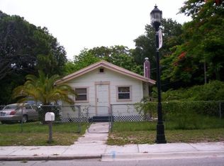 1327 13th St W, Bradenton, FL 34205