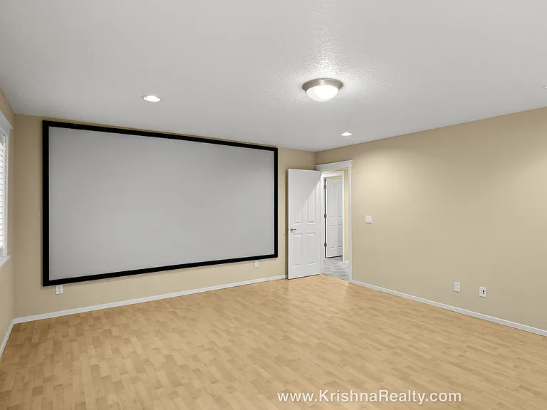 491 NE 63rd Way — Photo 22