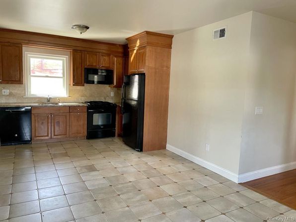 5 Brandreth St #2B
