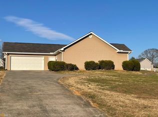 30 Ivory St, Hartwell, GA 30643