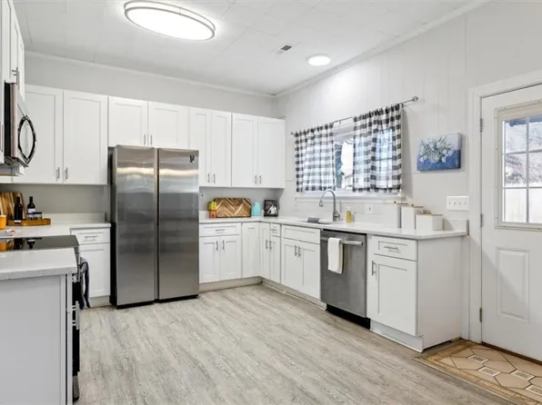 355 Jonathan Ct, Newport News, VA 23608