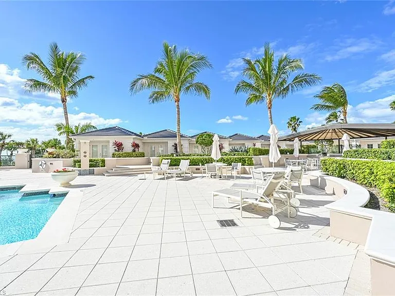 8665 Bay Colony Dr #1401 — Photo 40