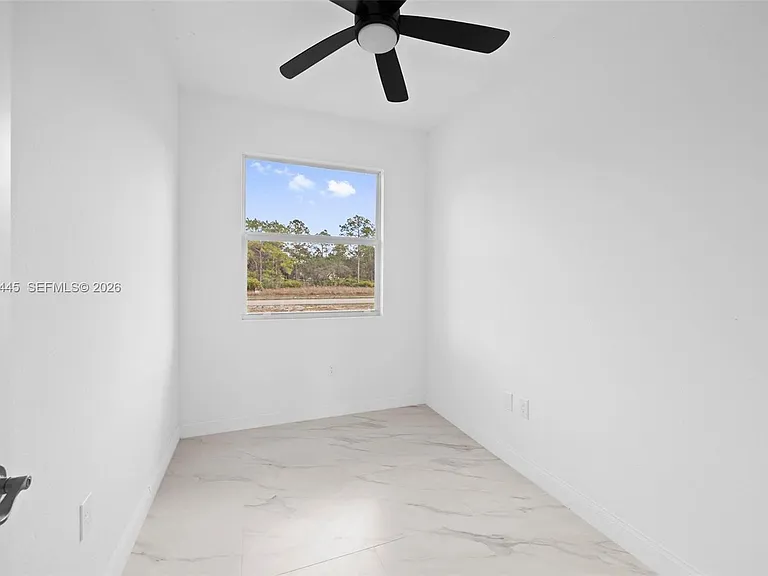 1923 Sunniland Blvd — Photo 22