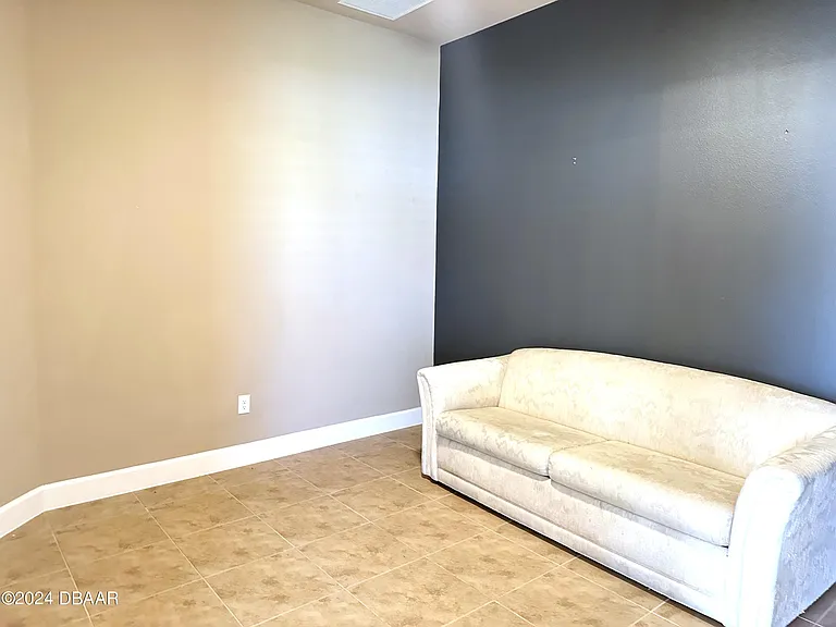 6326 Hanfield Dr — Photo 7