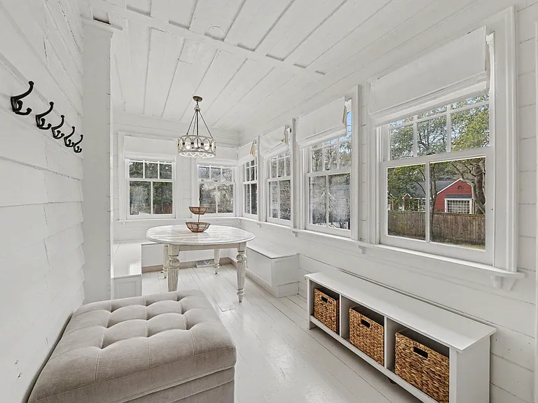 216 W Carolina Ave — Photo 18