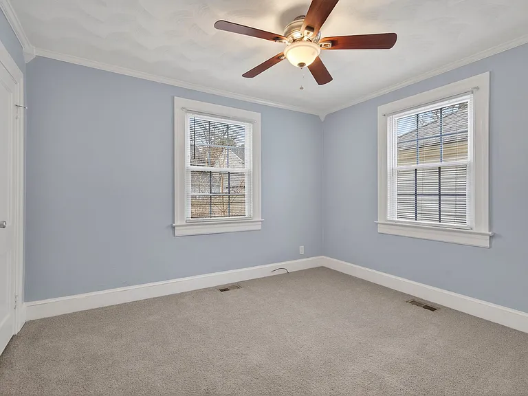 121 W Government Ave #A — Photo 15