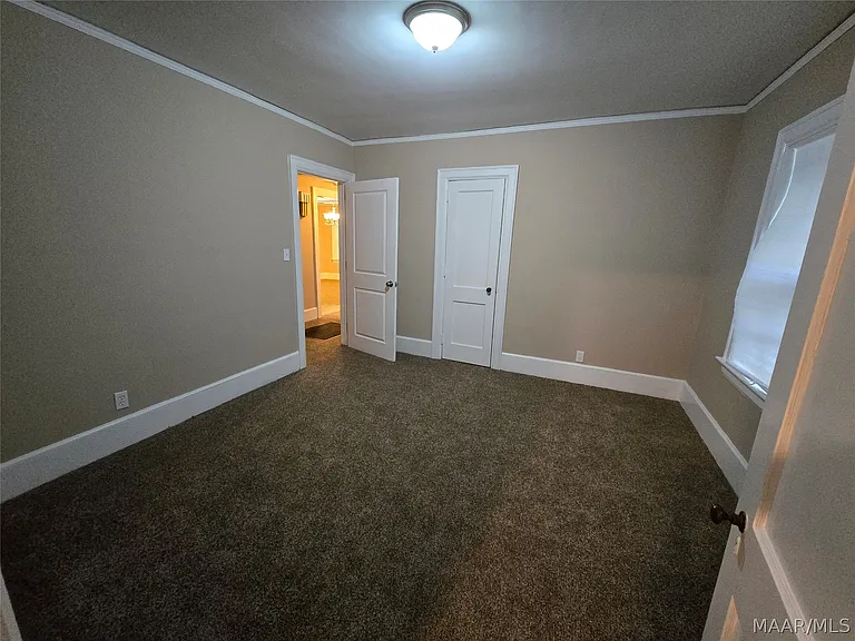 555 Morningview Dr — Photo 10