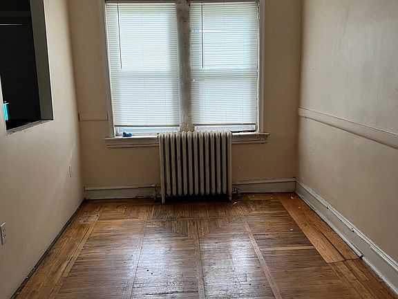 2nd image of 6414 N Norwood St