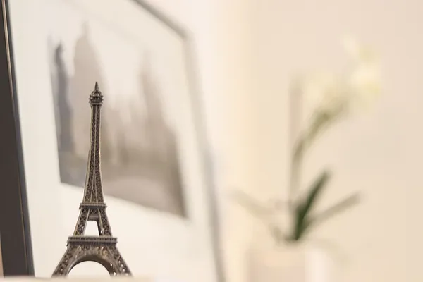 Rented by Avenues Real Estate | media 23