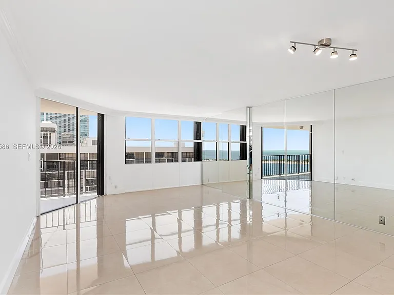 1901 Brickell Ave #B1903 — Photo 14