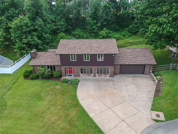 4th image of 106 Colonial Way