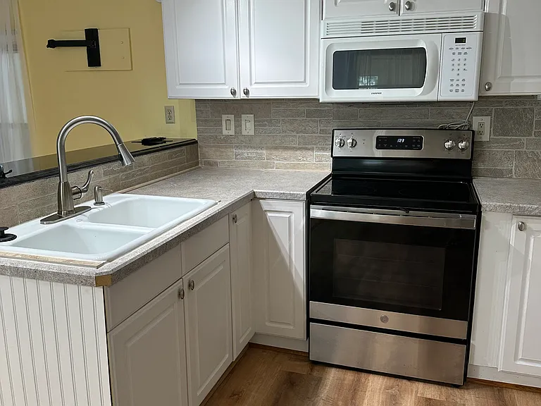 804 Aloha Way — Photo 30
