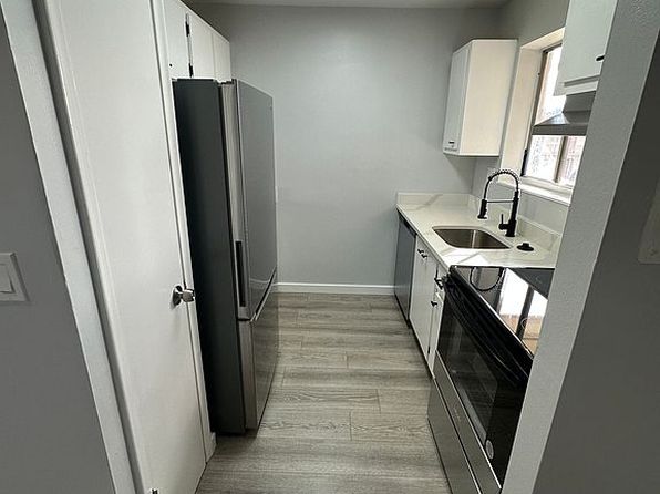 6094 Forest Hill Blvd APT 205