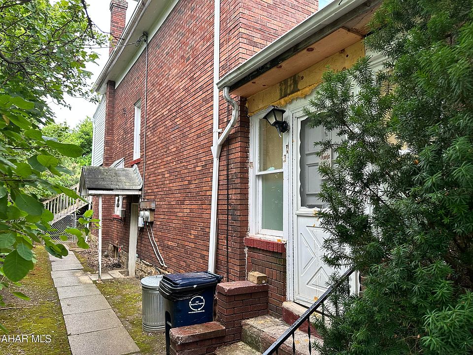 2nd image of 217 E Bell Ave
