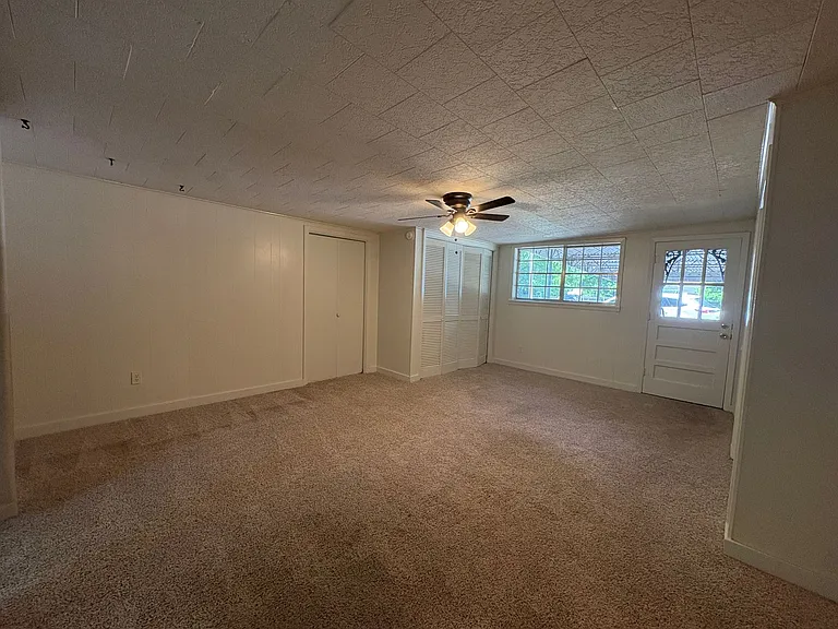 817 Anthony St — Photo 14