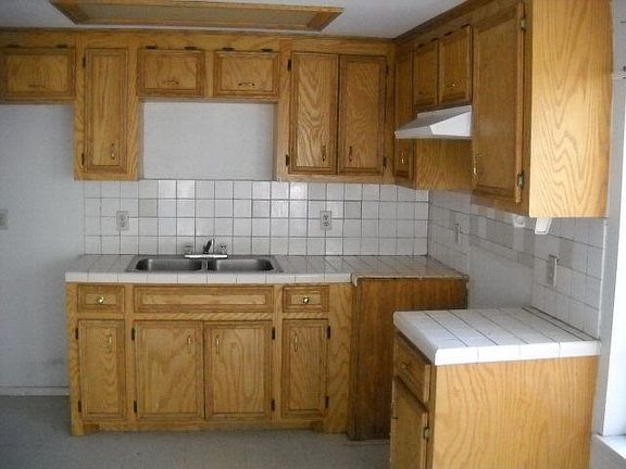 2nd image of 2009 Gumwood Ave