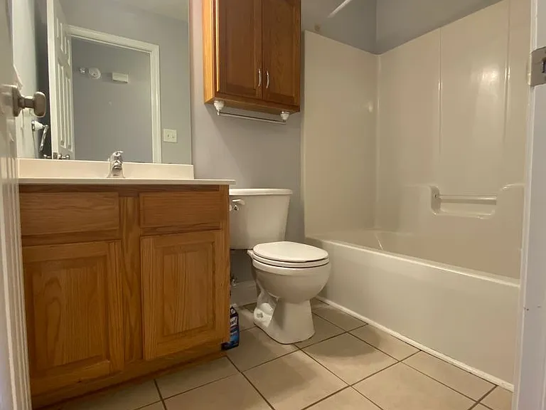 205 Drayton Ct — Photo 20