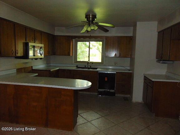 5th image of 67 Ralston Rd