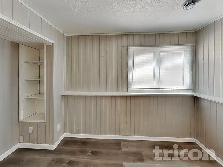 14150 Rolling Oaks Cir NE — Photo 9