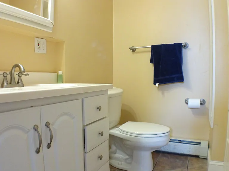 375 W 4th St #2 — Photo 16