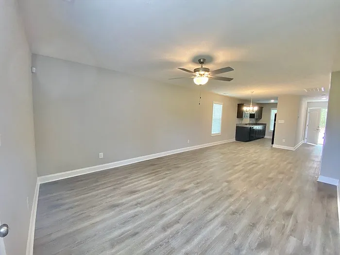 114 Pinecrest Cir W #B — Photo 4