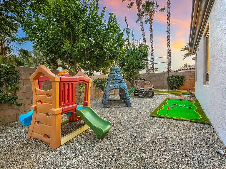 48713 Spring Rain Ct — Photo 42