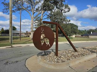 428 Deer Point Cv, Chandler, TX 75758