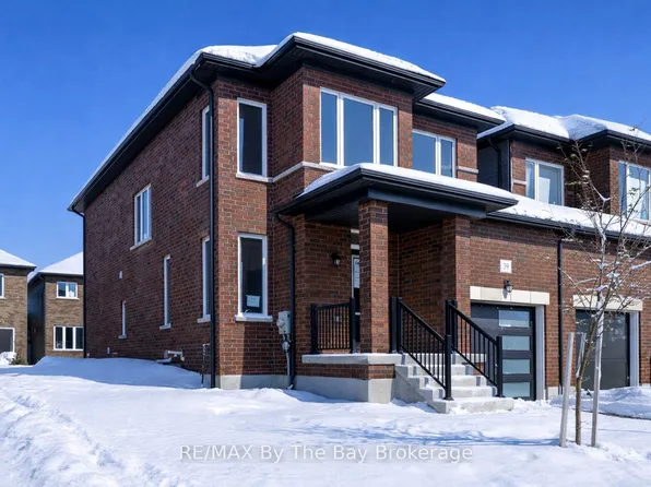 39 Lisa St, Wasaga Beach, ON L9Z 0K9