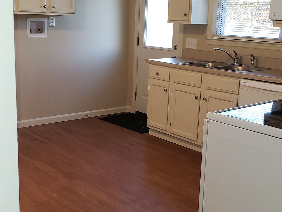 2nd image of 503 Elba Dr