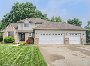 8487 Deer Field Dr, Davison, MI 48423
