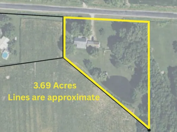 3190 Ingraham Ln, Ingraham, IL 62434