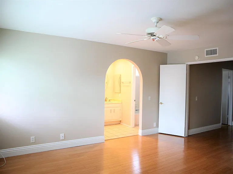 21 Woodland Dr — Photo 8