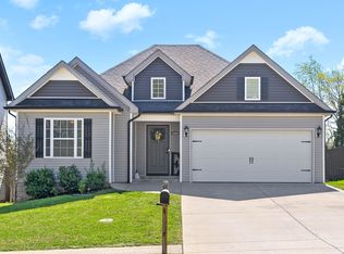 1404 Abby Lou Dr, Clarksville, TN 37040