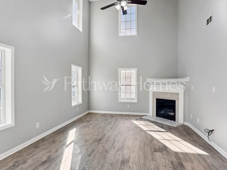 7356 Ledgestone Ln — Photo 7