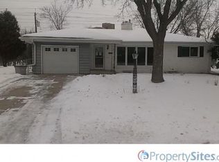1393 Brooks Ave W, Roseville, MN 55113