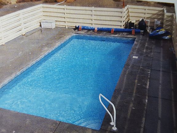 2nd image of 820 Desert Aire Dr SW
