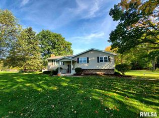 1276 N Forrest Dr, Germantown Hills, IL 61548