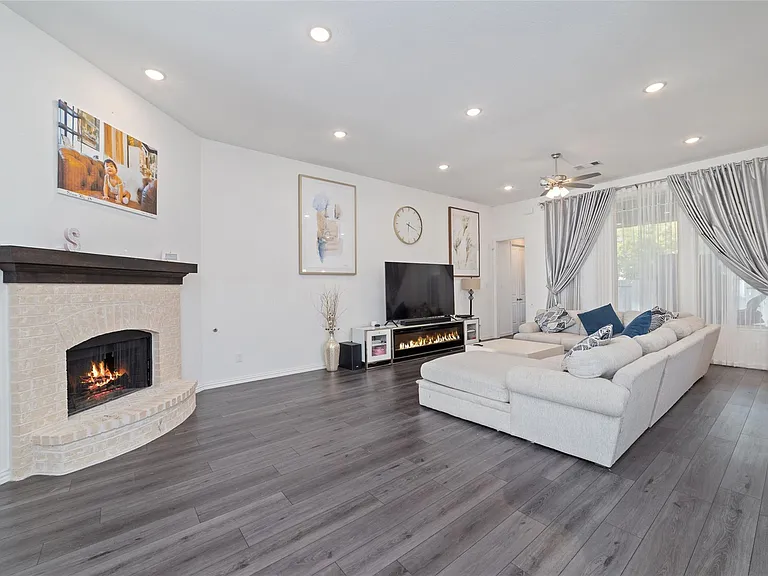 8515 Verona Falls Ct — Photo 8