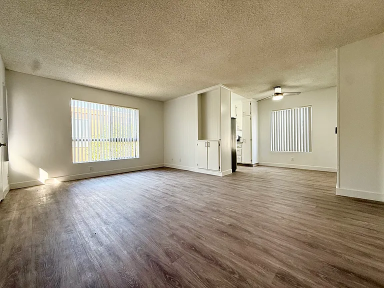3686 Marlborough Ave #5 — Photo 6