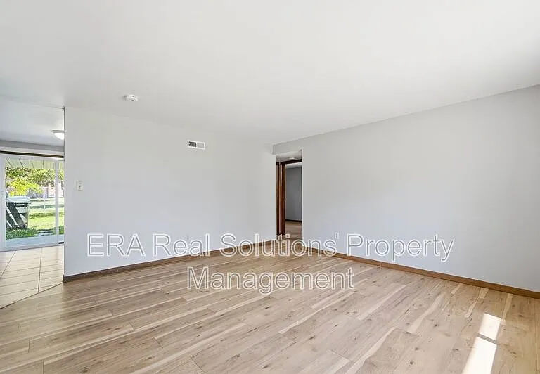 881 Kingsford Rd #A — Photo 13