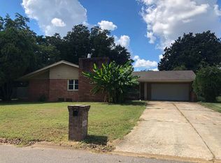 805 Woodall Ln NW, Huntsville, AL 35816