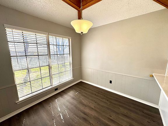 5th image of 4200 San Saba Ct