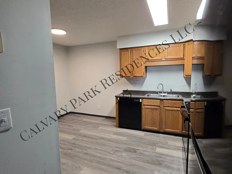 Calvary Park Residences — Photo 11