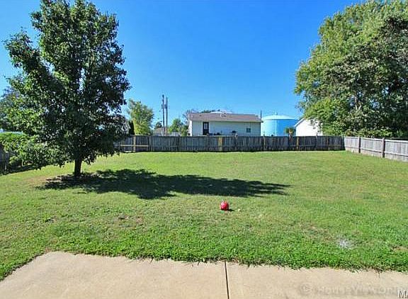 2nd image of 101 Holdinghausen Dr